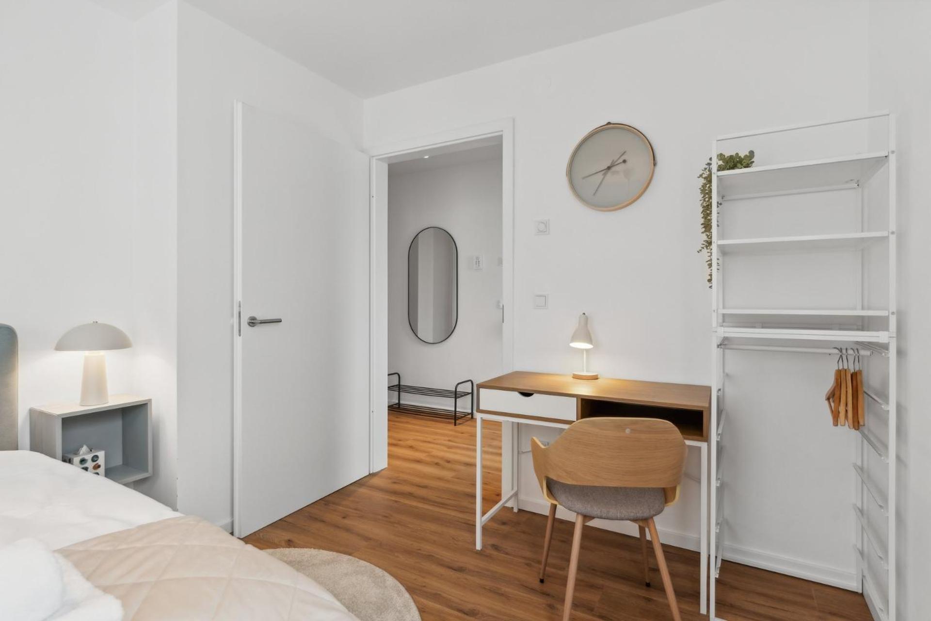 Deluxe Apartment In Bielefeld City Mit Parkplatz Und Balkon Eksteriør billede
