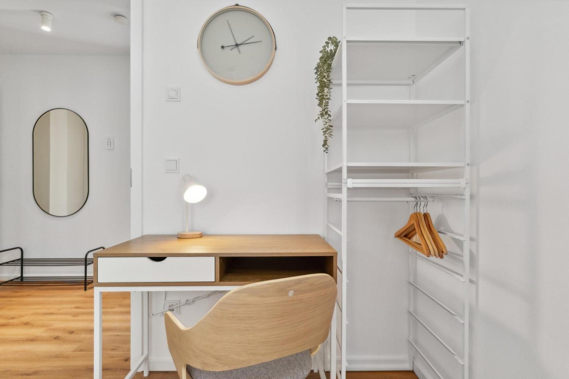 Deluxe Apartment In Bielefeld City Mit Parkplatz Und Balkon Eksteriør billede